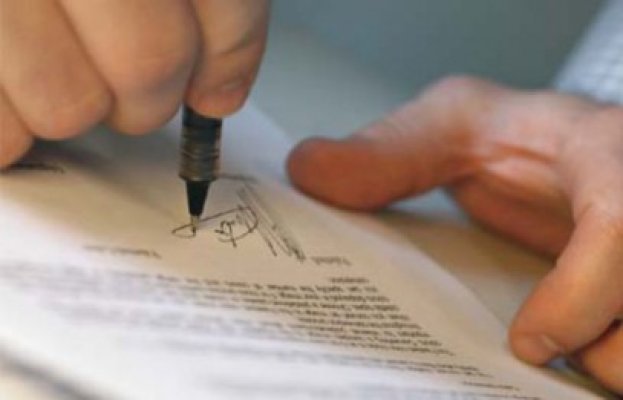 Asigurarea casei NU te apără de graffiti sau explozia cazanului cu ţuică
